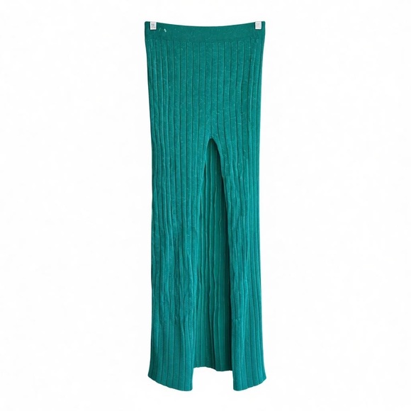 Surf Gypsy Elegant Green Metallic  Ribbed Slit Skirt - Picture 2 of 10